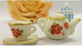 Vintažinio stiliaus arbatinuko ir puodelio rinkinys